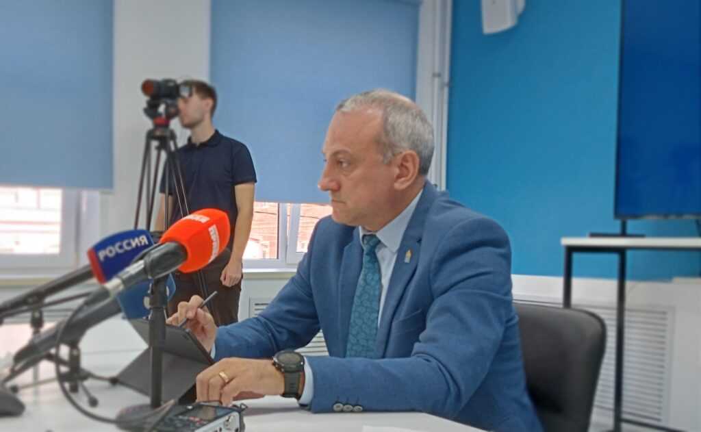 Молодежи в Астрахани негде работать?
