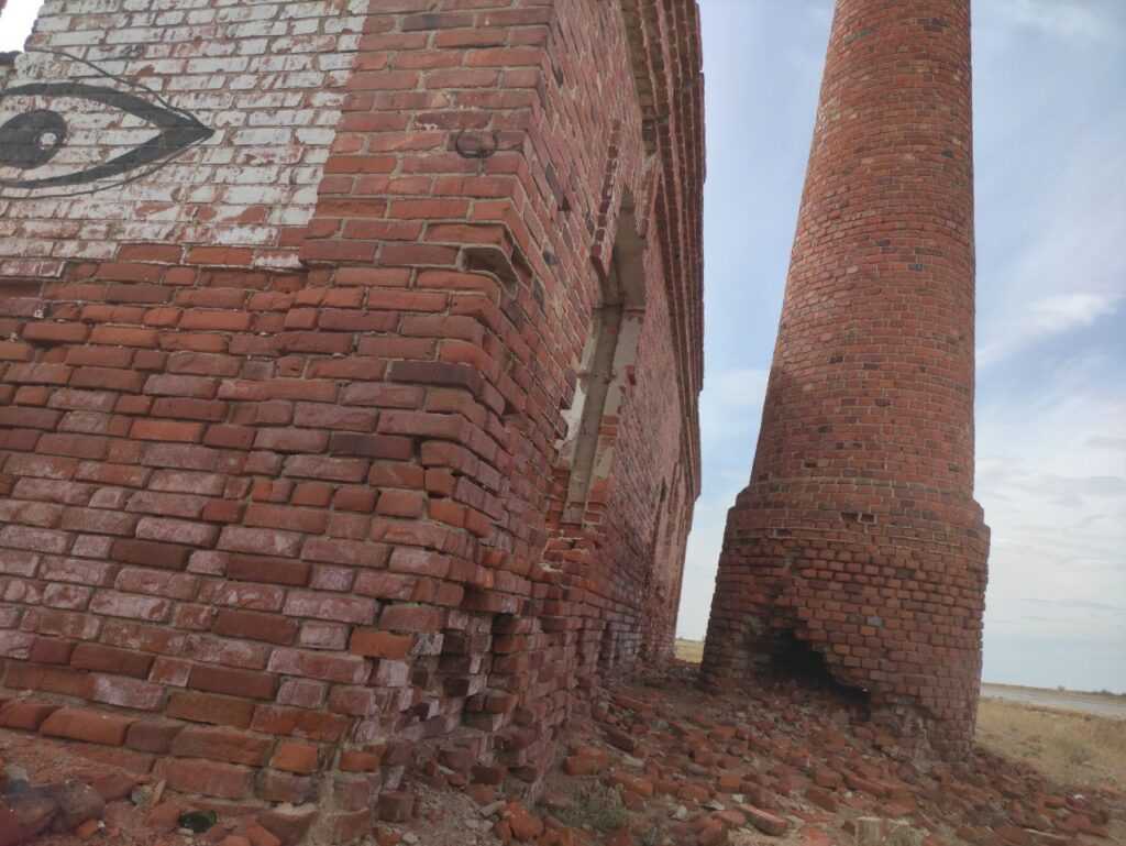 «Тинаки-1». Заброшенный старейший санаторий Астраханской области — фото 15