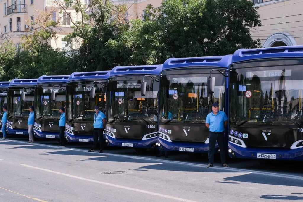Новые автобусы завтра появятся в Трусовском районе