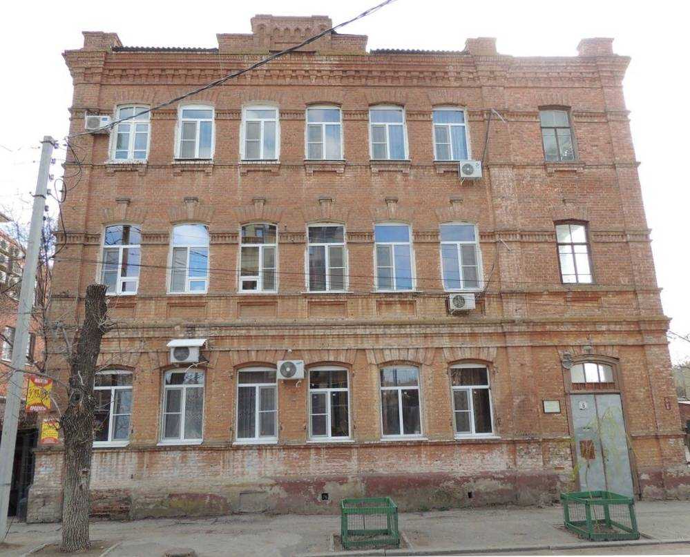 В Астрахани повредили еще один памятник архитектуры