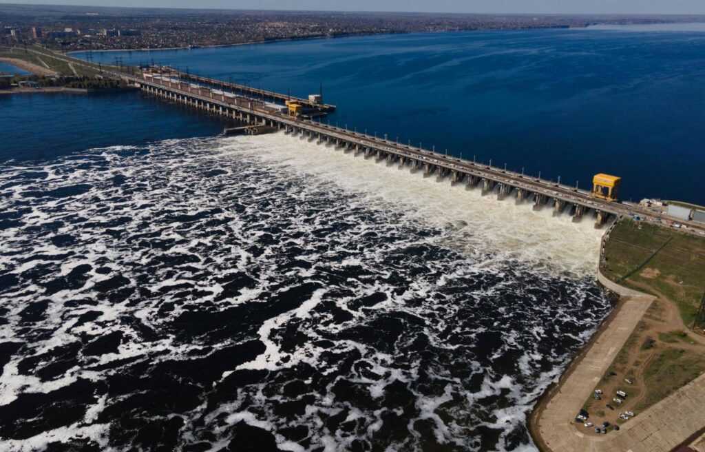 По просьбе Астраханской области Волжская ГЭС увеличила сброс воды в Волгу