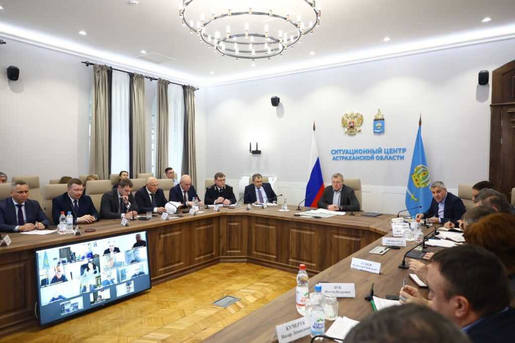 На период морозов в Астраханской области сформированы специальные аварийные бригады