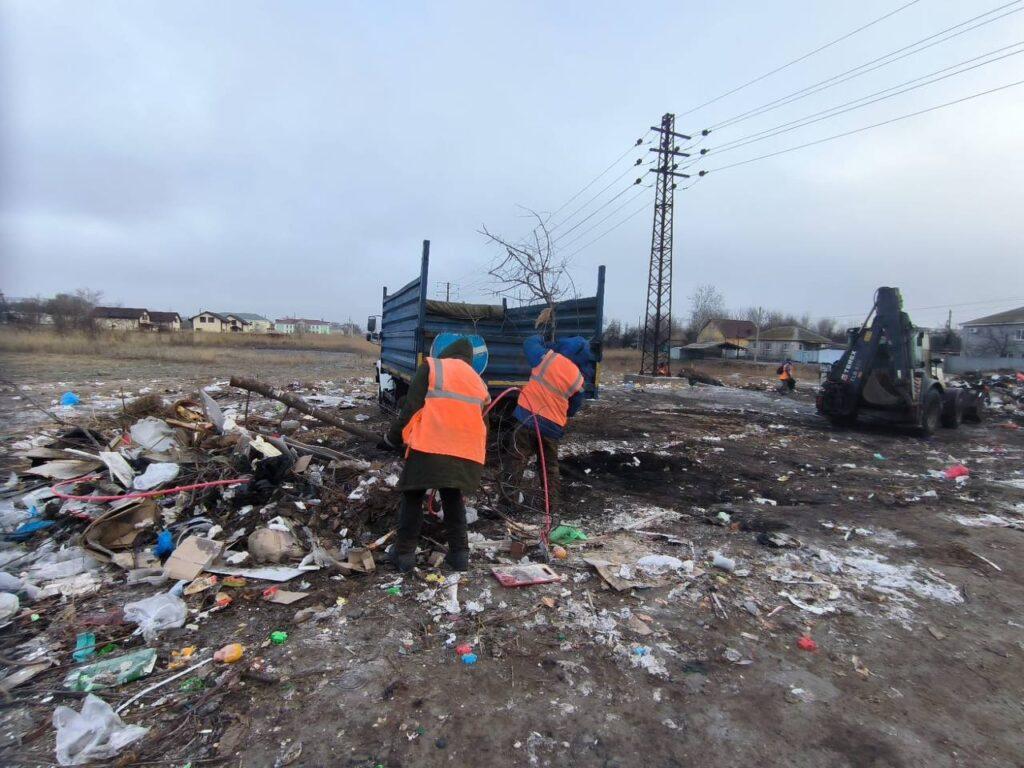 Свыше 270 свалок ликвидировали в Астрахани только за первый месяц нового года