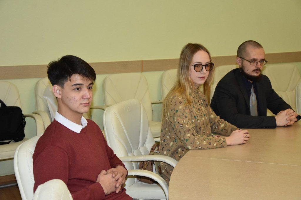 В Астрахани подвели итоги работы молодежного парламента — фото 1
