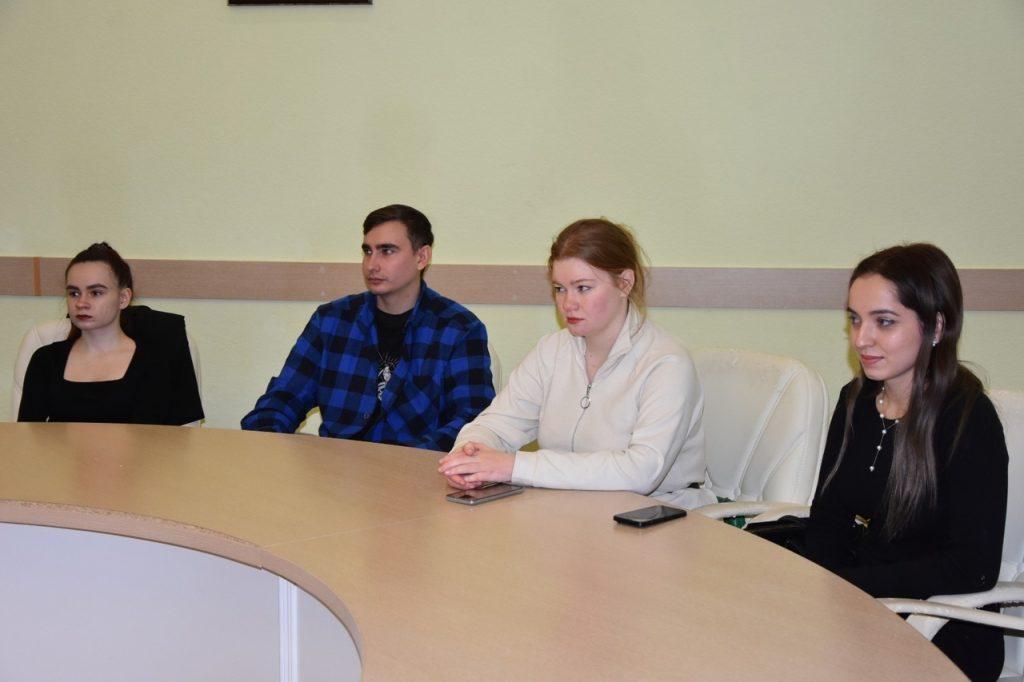 В Астрахани подвели итоги работы молодежного парламента — фото 2