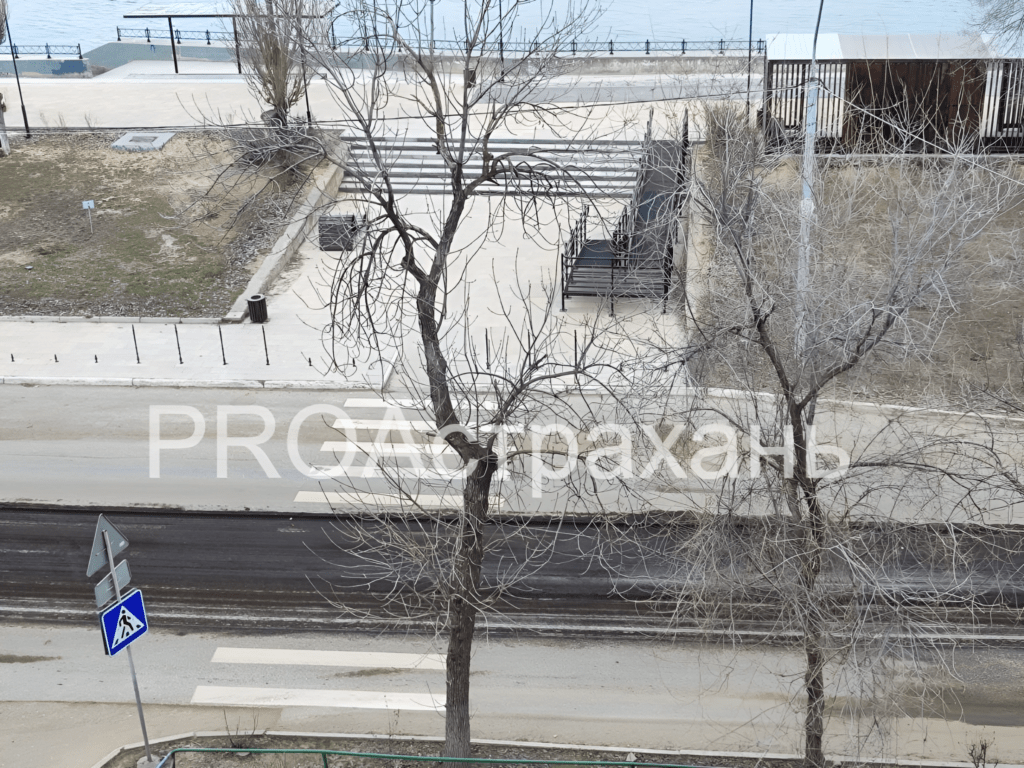 Астраханцев возмутил ремонт дороги у Комсомольской набережной