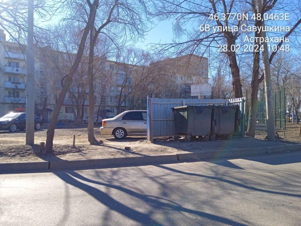 В Астрахани дорожники разрушают все на своем пути, чтобы выполнить свою работу — фото 1