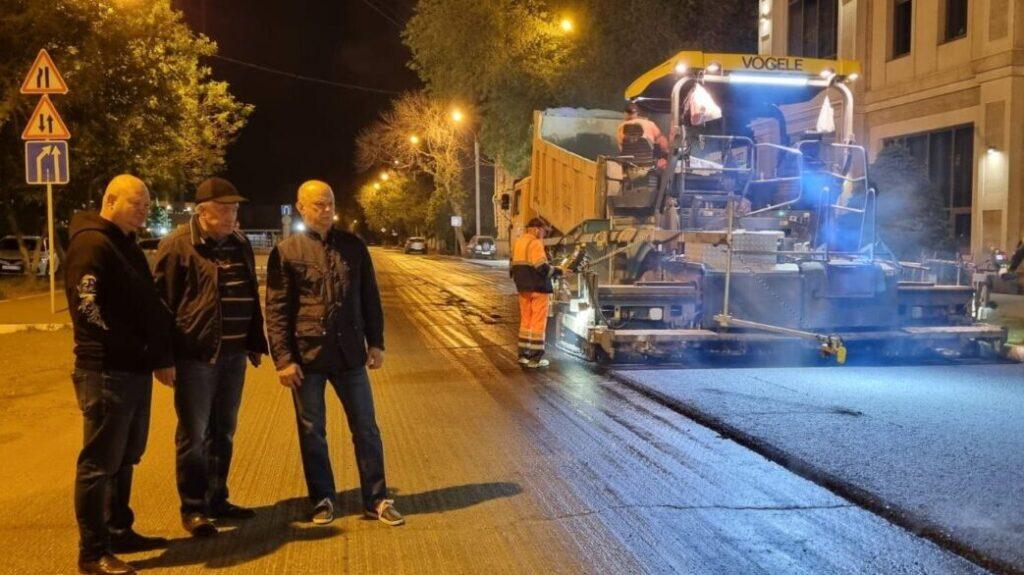 Губернатор остался недоволен технологией ремонта астраханских дорог — фото 1