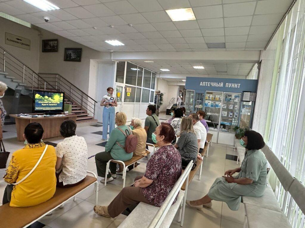Астраханские онкологи помогают местным жителям предупредить серьезное заболевание — фото 1