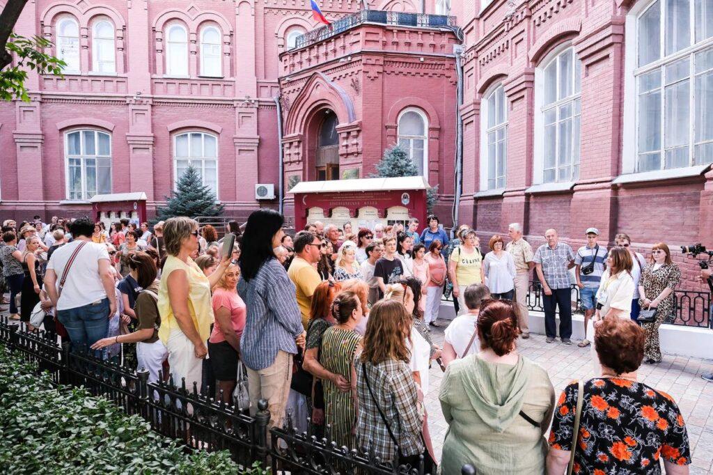 Бесплатные пешие экскурсии возвращаются в Астрахань
