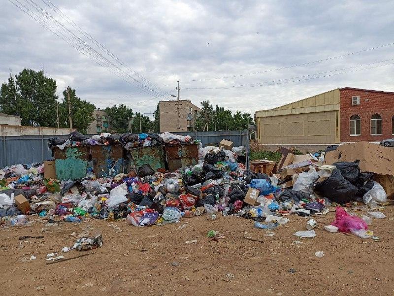 Стали известны причины мусорного коллапса в Астраханской области