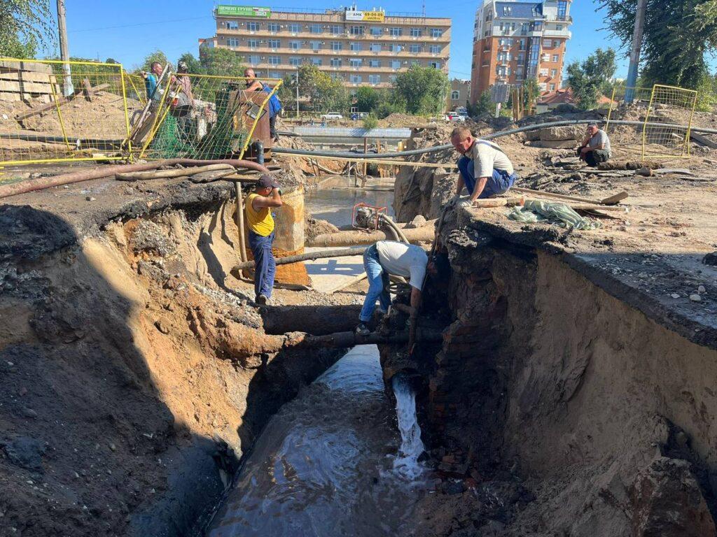 Сегодня центр Астрахани остался без воды — фото 1