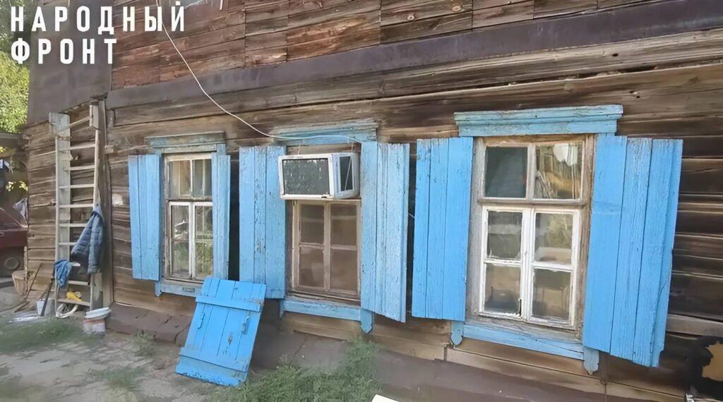 В Астрахани никак не признают аварийным «падающий» дом
