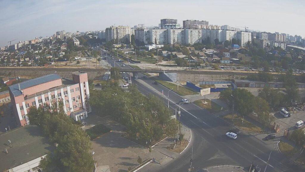Астраханцы жалуются на запах гари в городе — фото 1