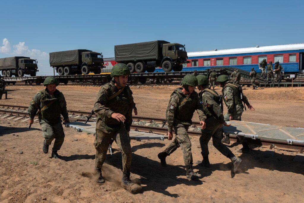 Совсем скоро астраханцы смогут заметить большое количество военной техники