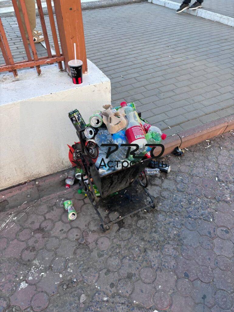 Астраханский госуниверситет тонет в мусоре, а его общежития рушатся — фото 4