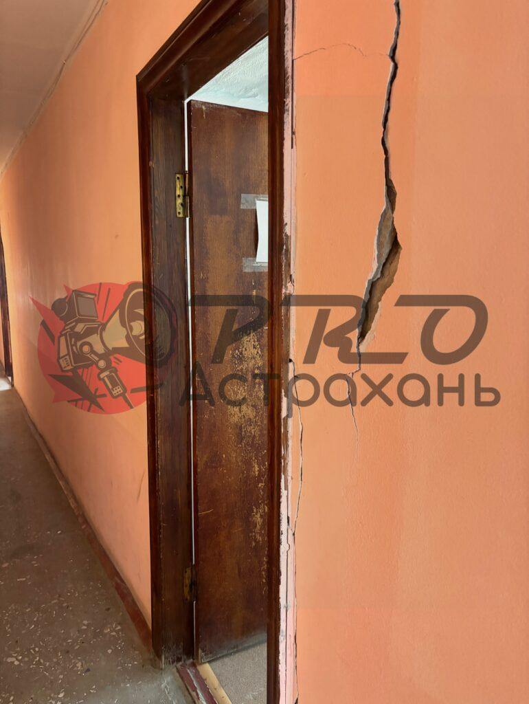 Астраханский госуниверситет тонет в мусоре, а его общежития рушатся — фото 9