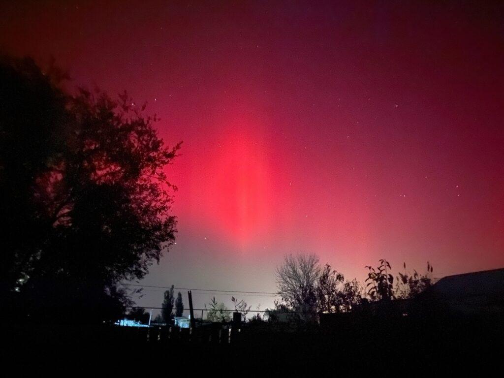 Астраханцы делятся снимками очередного полярного сияния — фото 4