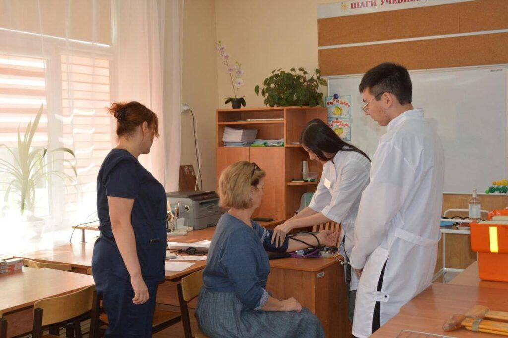 Астраханцы поучаствовали в тренировке по гражданской обороне — фото 1