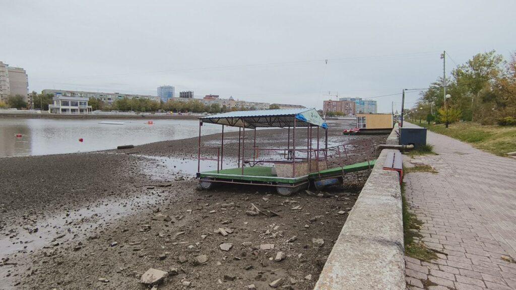 Астраханские каналы вновь обмелели
