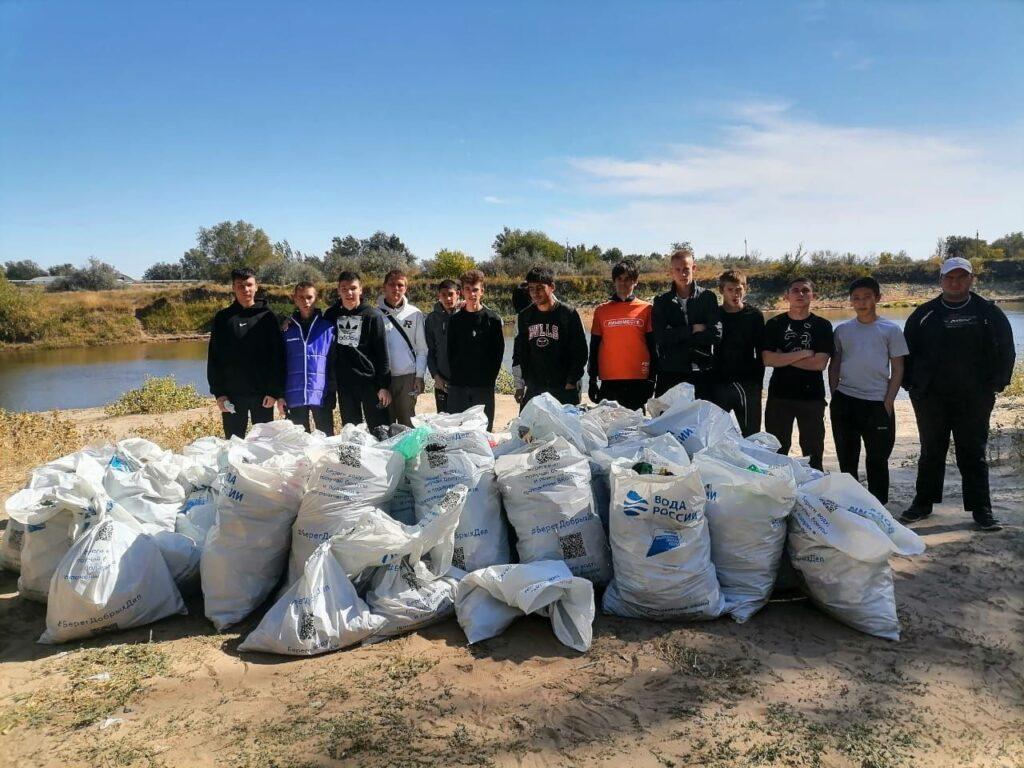 410 километров берегов водных объектов очистили астраханцы от мусора в 2024 году