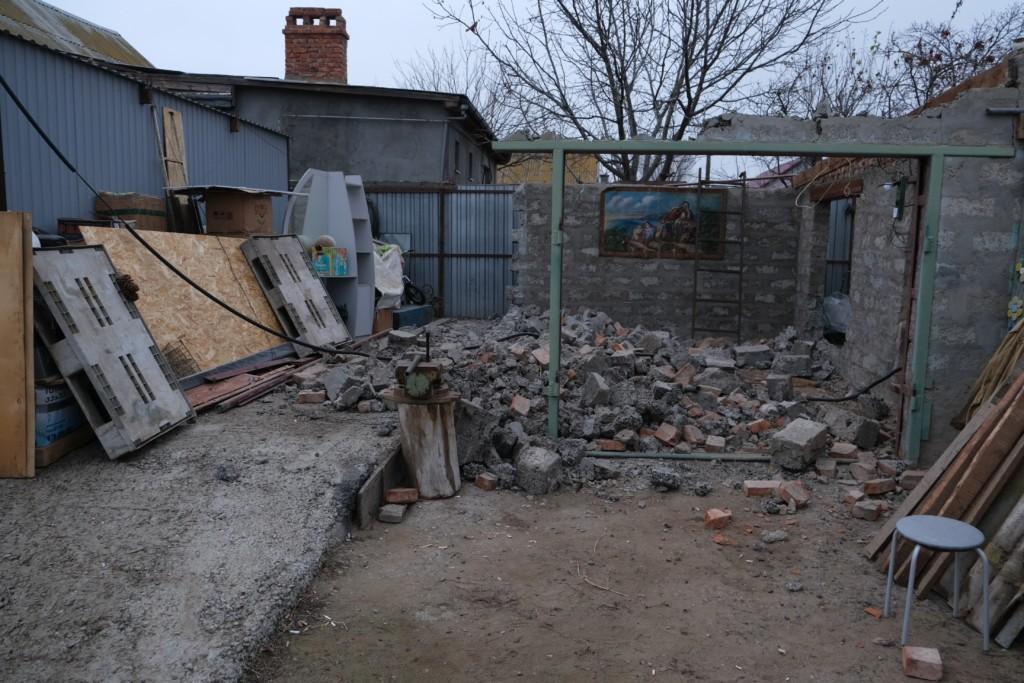 Астрахань продолжают очищать от самовольно возведенных построек