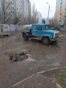 Мэр Астрахани обсудил с местными жителями городские проблемы — фото 1