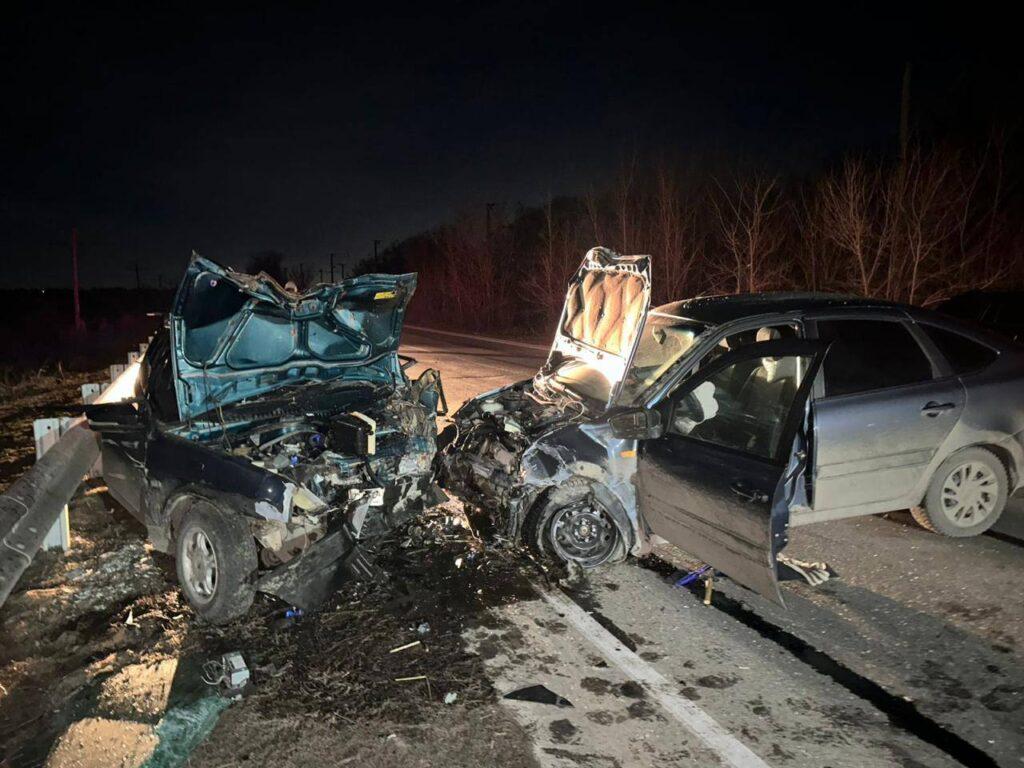 В Астраханской области в серьезном ДТП пострадало 6 человек