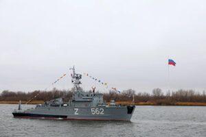 В Астрахани установили самый большой флагшток на Юге России (видео) — фото 7