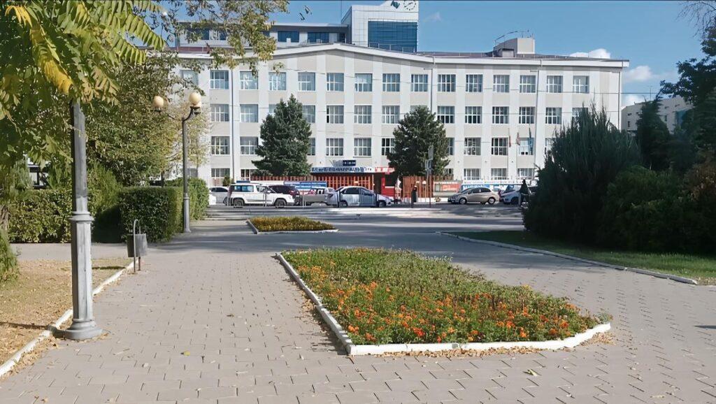 Еще несколько корпусов Астраханского госуниверситета закрыли на карантин