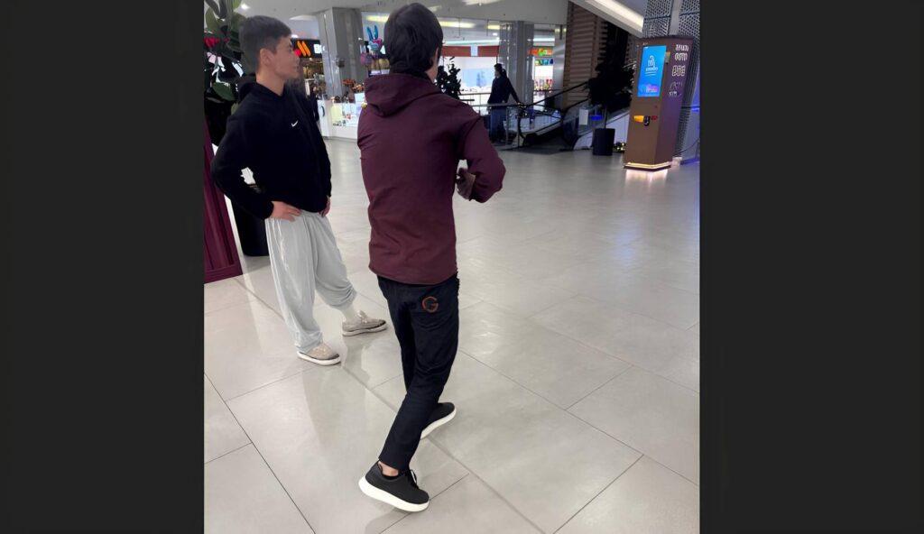В Астрахани задержали дебоширов, угрожавших посетителям крупного ТЦ
