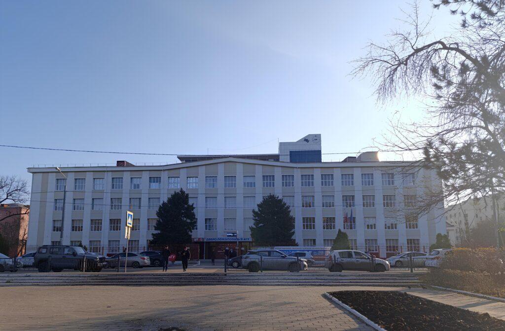 В Астрахани все же объединят АГУ и АГАСУ?