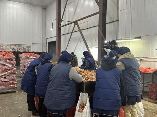 На полках крупных супермаркетов станет больше продукции астраханских аграриев — фото 2