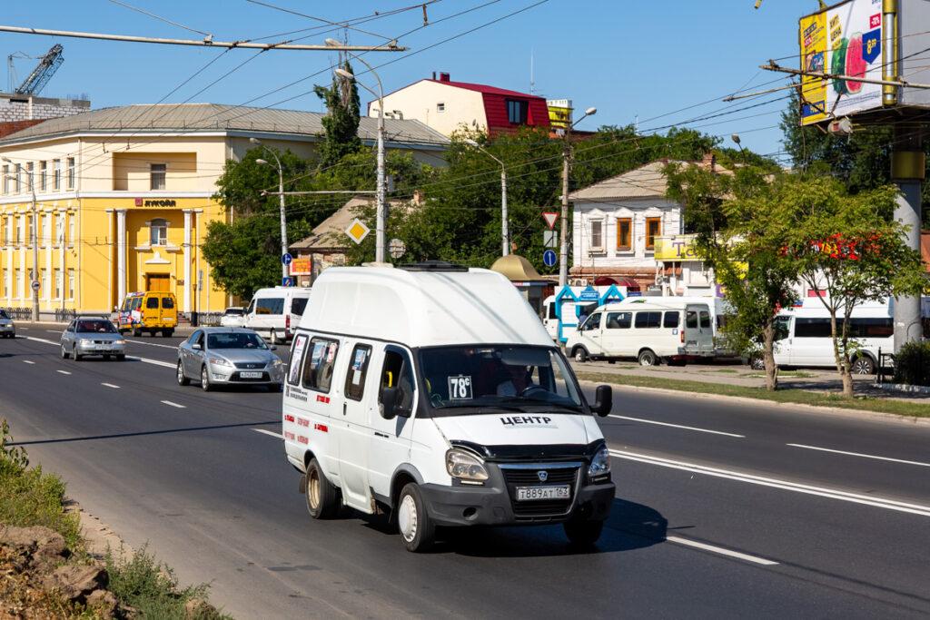 В Астрахани число маршруток сократилось вдвое