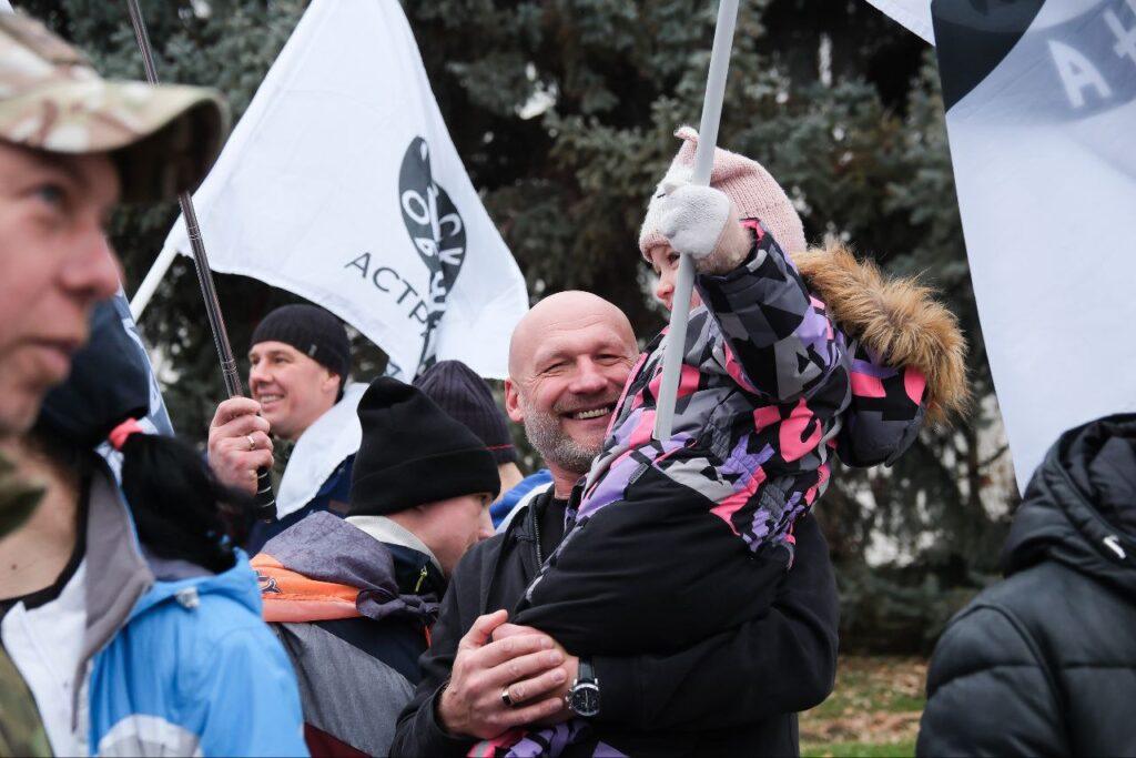 Тысяча астраханцев вышли 1 января на пробежку — фото 1