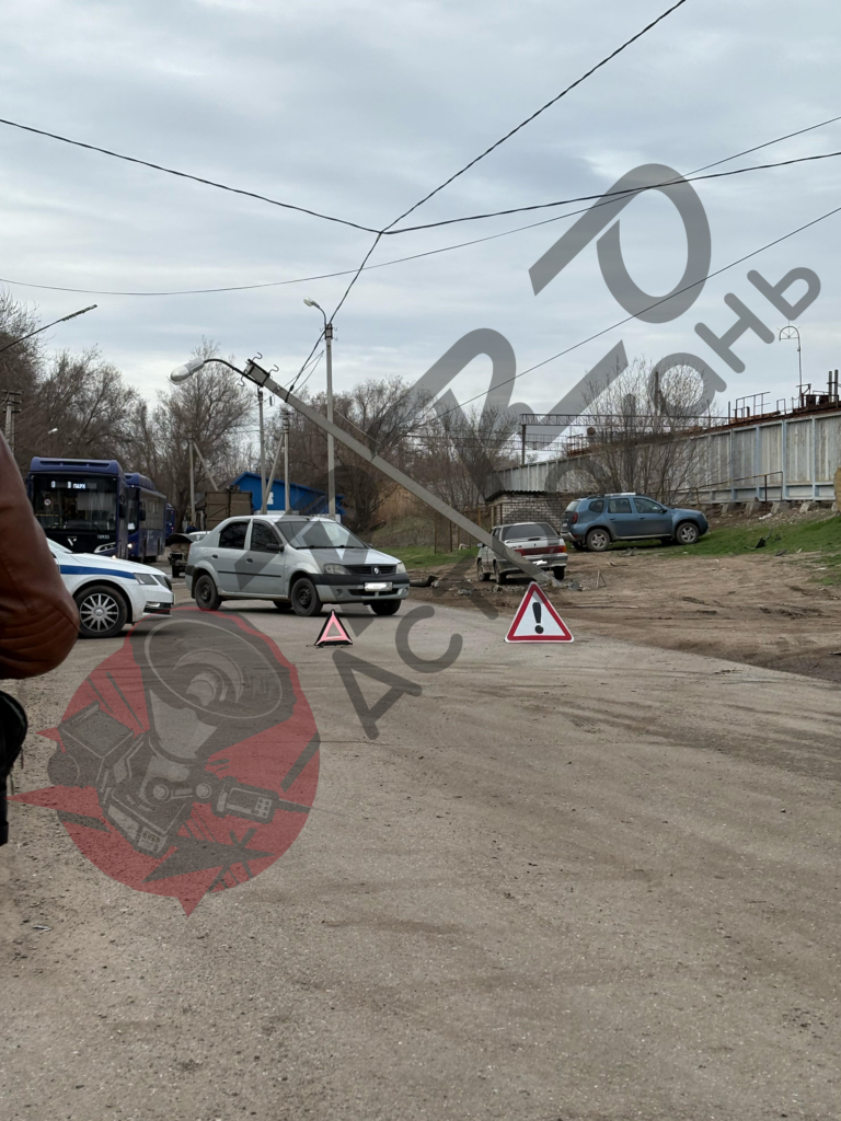 Стали известны подробности ДТП в микрорайоне Астрахань-2 — фото 3