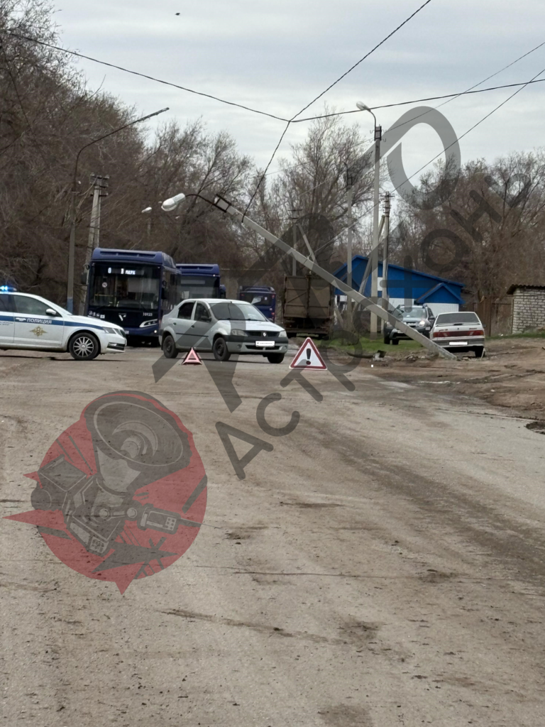 Стали известны подробности ДТП в микрорайоне Астрахань-2 — фото 4