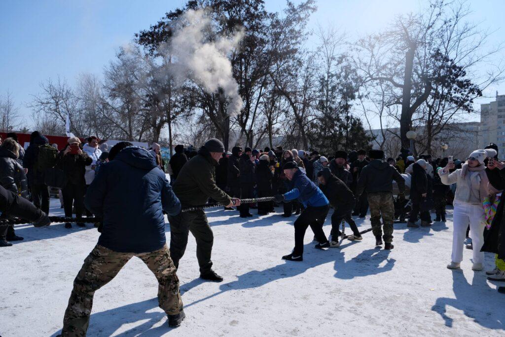 Тысячи астраханцев широко отметили Масленицу — фото 7