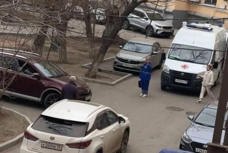 Не все так однозначно: история с заблокированной «скорой» в Астрахани вызывает бурные споры