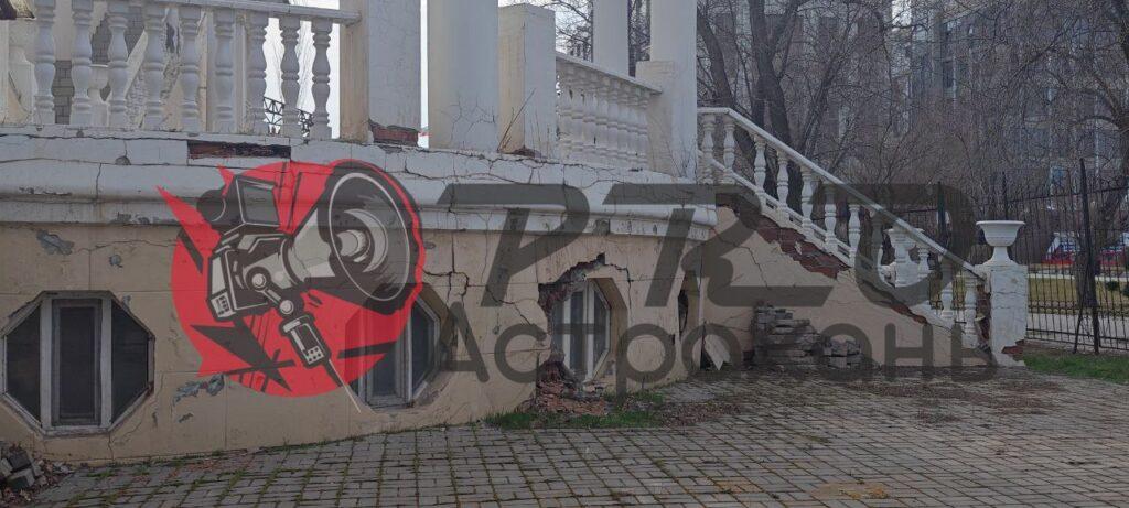 Здание астраханского планетария вот-вот обрушится? — фото 3