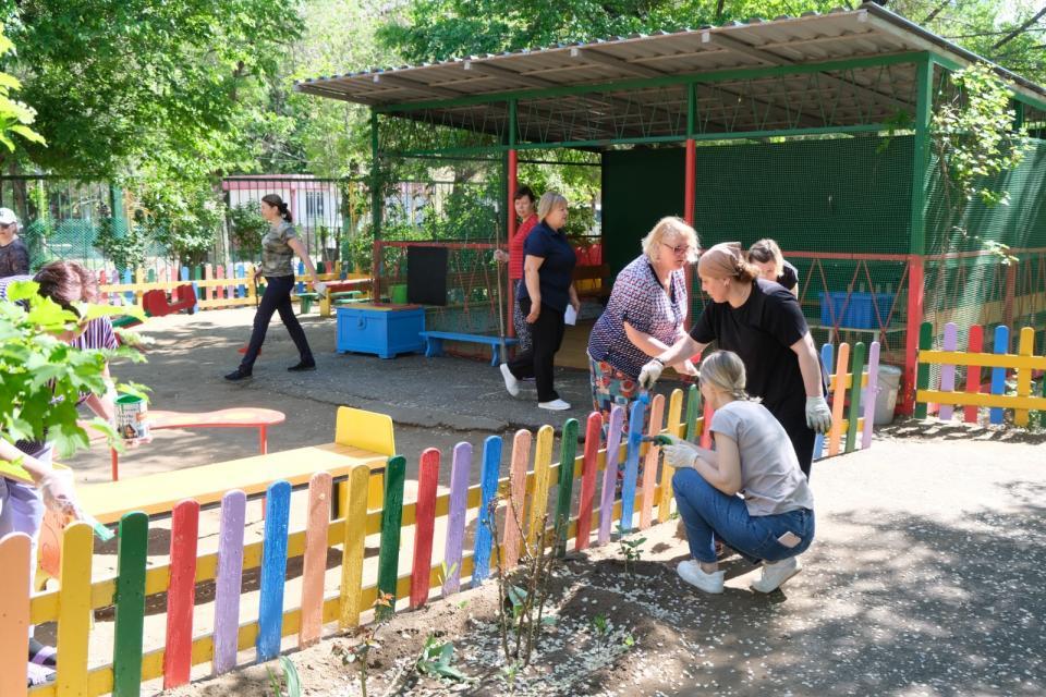 Более 1000 астраханцев поддержали Всероссийский субботник