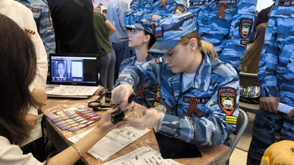 Астраханцев приглашают на ярмарку трудоустройства — фото 3