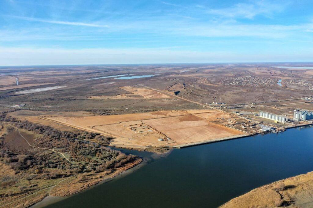 Украинский беспилотник пытался атаковать морской порт в Астраханской области