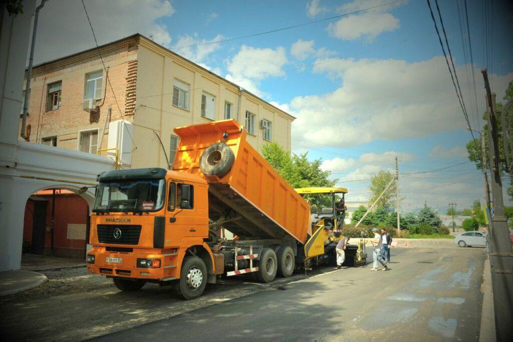 На улице Ульяновых в Астрахани идет завершающий этап ремонта — фото 2