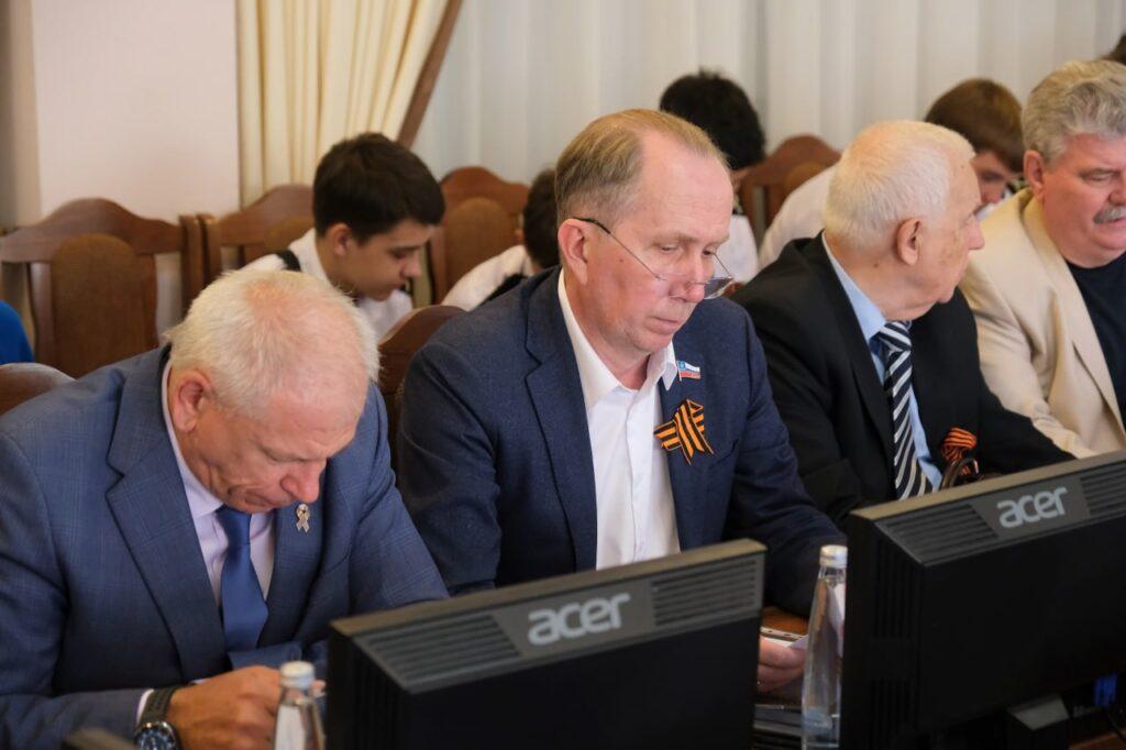 Депутатский корпус Городской Думы принял участие в акции «Диктант Победы»