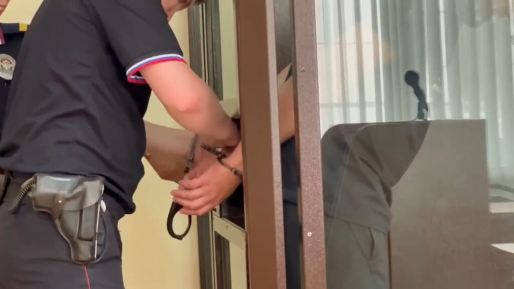 Пятеро астраханцев задержаны за драку в караоке-баре