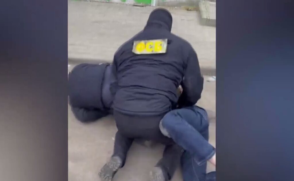 Астраханца задержали за призывы к убийству военных и их семей