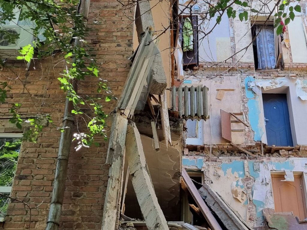 «Это было ожидаемо»: что известно про рухнувший астраханский дом на ул. Ляхова