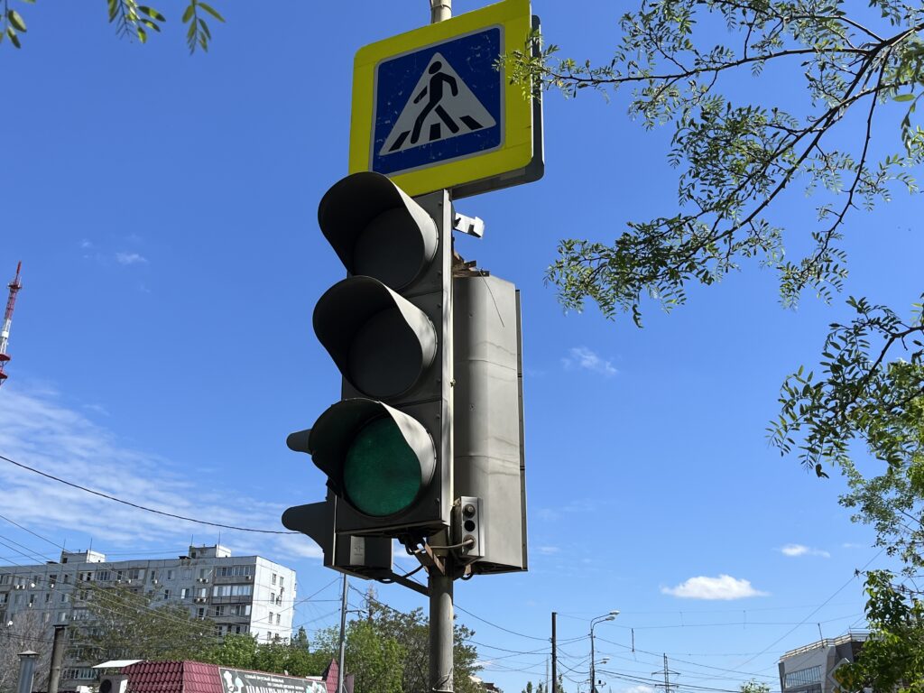 Власти Астрахани готовы потратить больше 44 млн рублей на светофоры