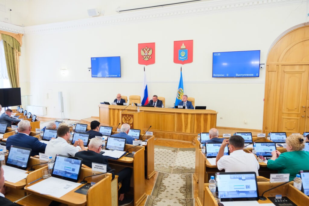 Гладко было на бумаге: Дума Астраханской области отчиталась о своей работе